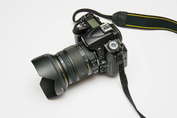 Koja je razlika između snimanja mobitelom i DSLR fotoaparatom (1)