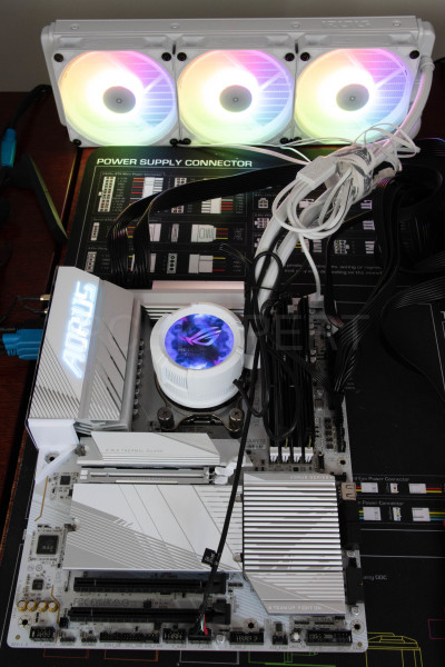 asus_rog_strix_lc_III_360_argb_lcd_white_7