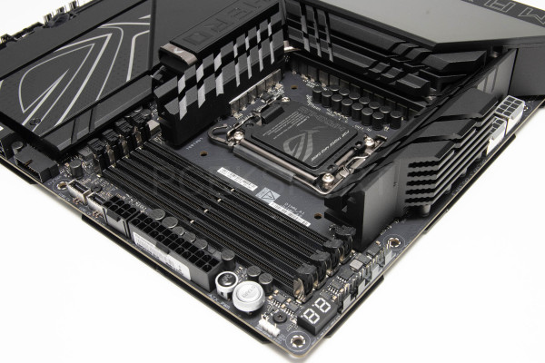 asus_rog_maximus_z890_hero_8