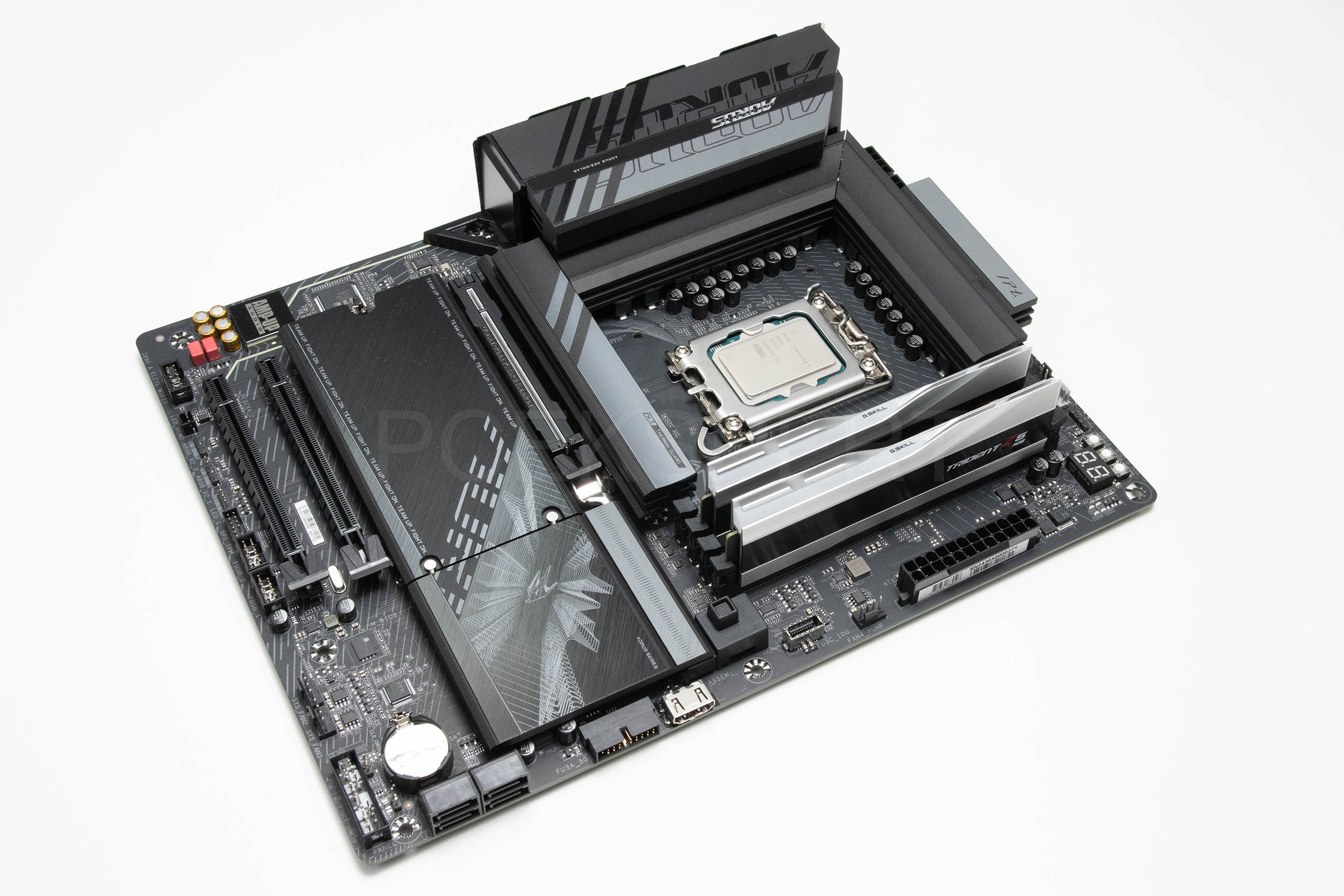 Gigabyte Z890 AORUS ELITE WiFi7 recenzija