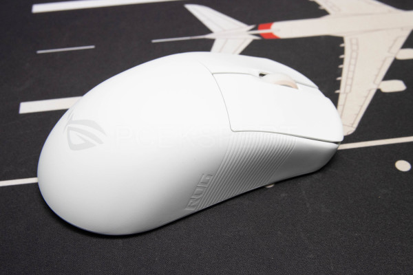 asus_rog_harpe_ace_mini_white_13