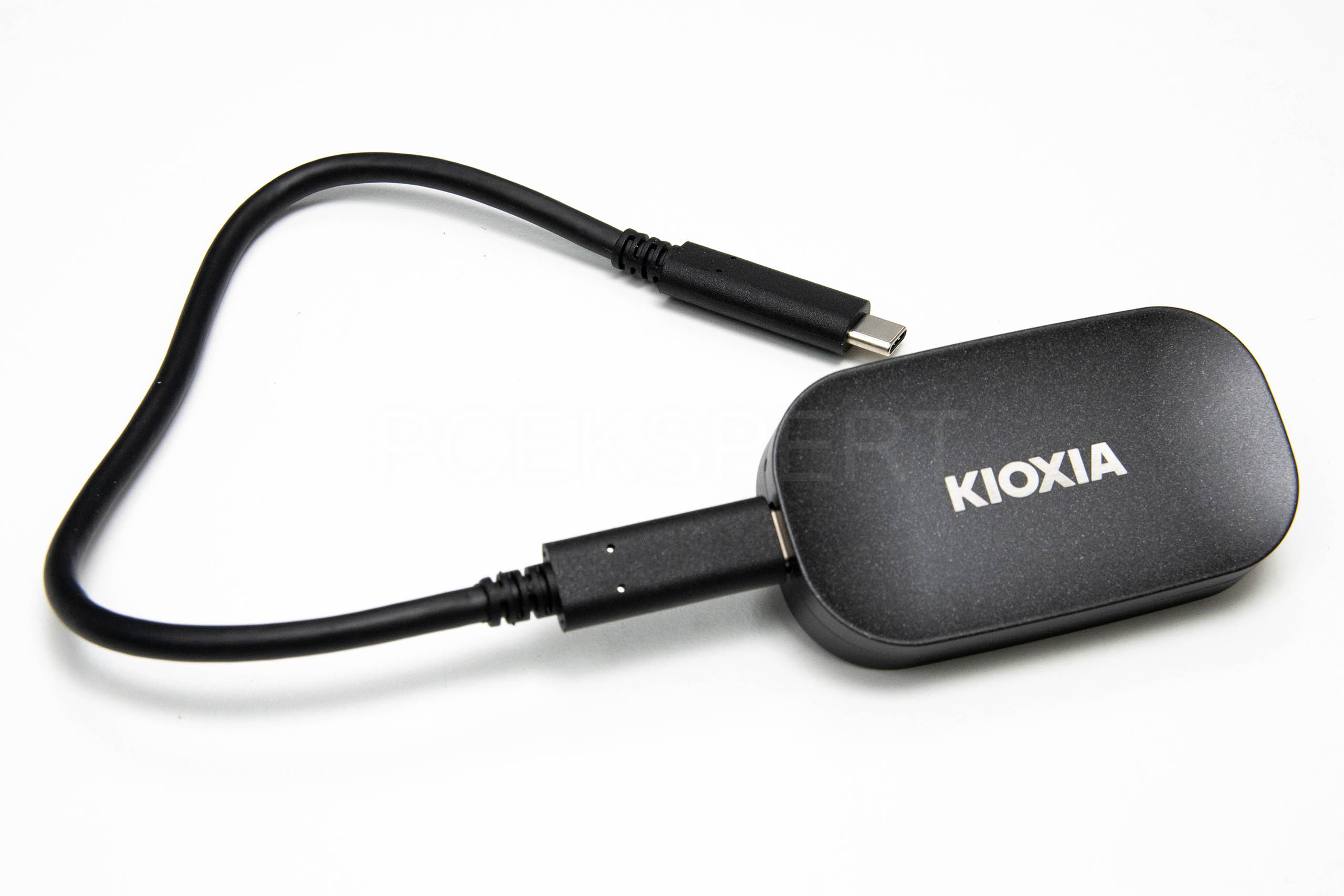 Kioxia Exceria Plus G2 Portable recenzija