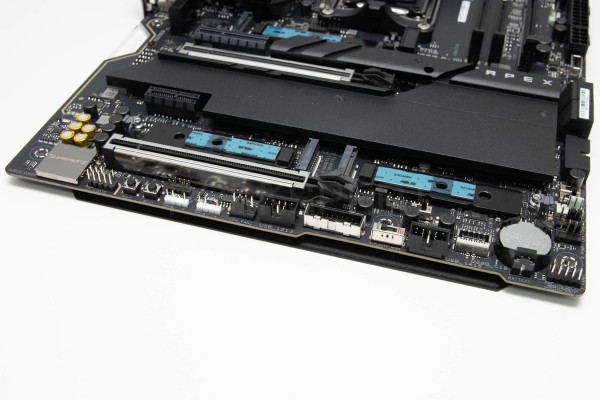 asus_rog_crosshair_x870e_apex_9