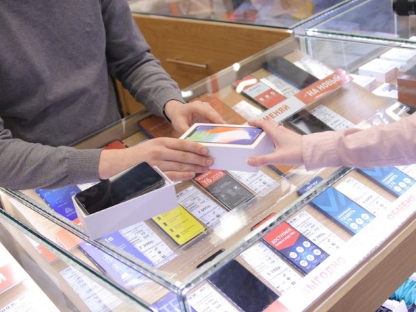 Stručnjaci su razotkrili 5 glavnih “mina” za kupnju mobilnih telefona