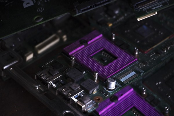 OpenAI ulaže 10 milijardi dolara u vlastitu proizvodnju AI čipova