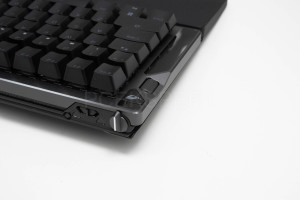 asus_rog_falcata_16