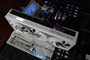 gigabyte_x870e_master_x3d_ice_15