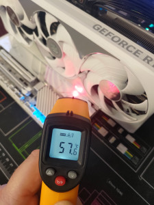 gigabyte_x870e_master_x3d_ice_temp_2