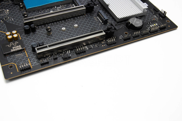 sapphire_nitro_b850a_wifi7_11