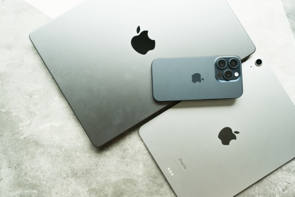 Appleov jeftini MacBook šokirao PC industriju Windows proizvođači u panici (1)