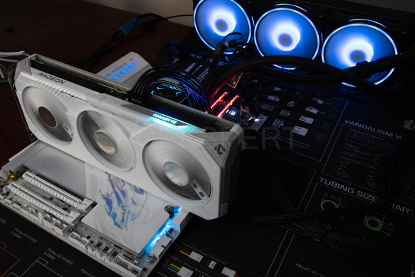 gigabyte_radeon_rx9060xt_gaming_oc_ice_16g_10