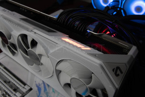 gigabyte_radeon_rx9070xt_gaming_oc_ice_16g_11