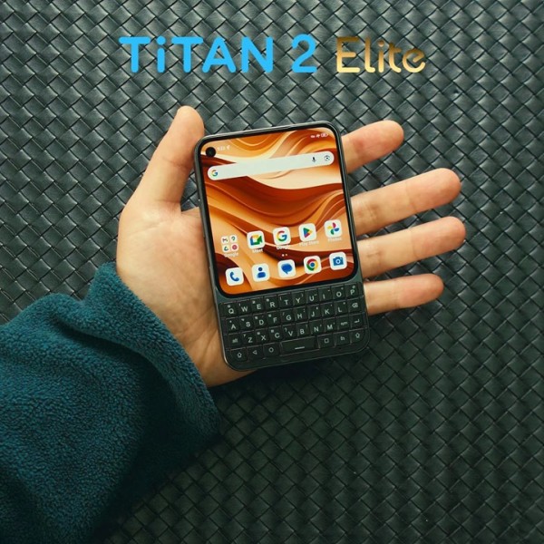Još jedan telefon s fizičkom tipkovnicom u stilu BlackBerryja stiže uskoro obećano pet godina nadogradnji