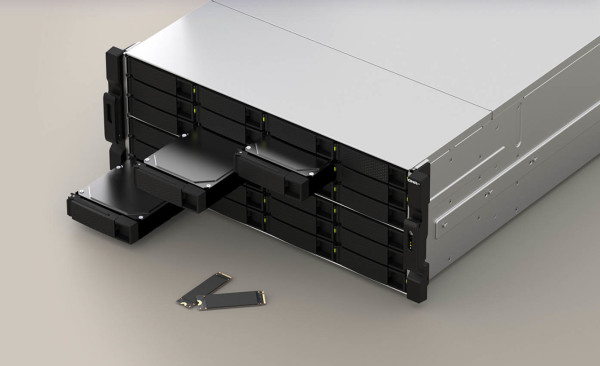 02_QNAP TS-h2477AXU-RP