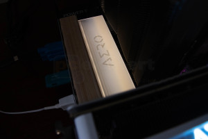gigabyte_x870e_aero_x3d_wood_19