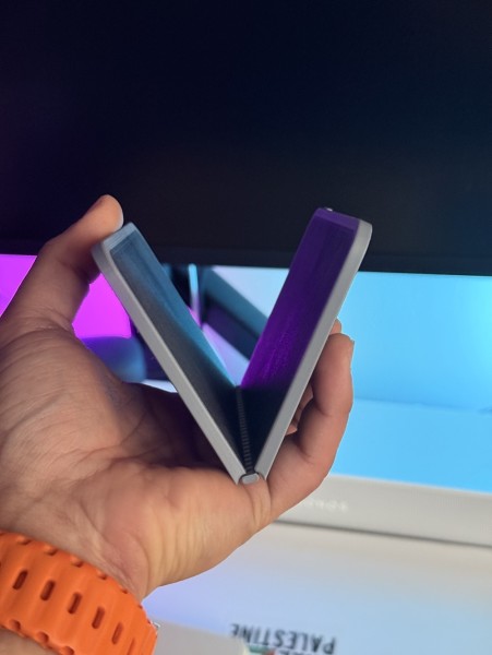 iPhone Fold sve bliže_ Glasine spominju zaslon, Corning UFG staklo i Appleov ulazak na tržište preklopnih telefona_1