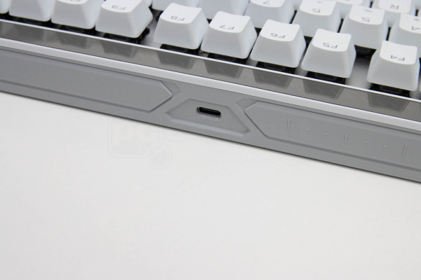 asus_rog_falchion_ace_75_he_27