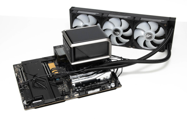 asus_rog_ryuo_IV_360_argb_20