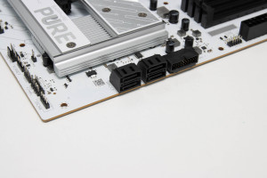 sapphire_pure_x870a_wifi7_16