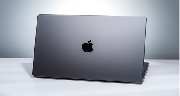 MacBook Pro (M5 Pro)_ čip prepolovljen za eru umjetne inteligencije