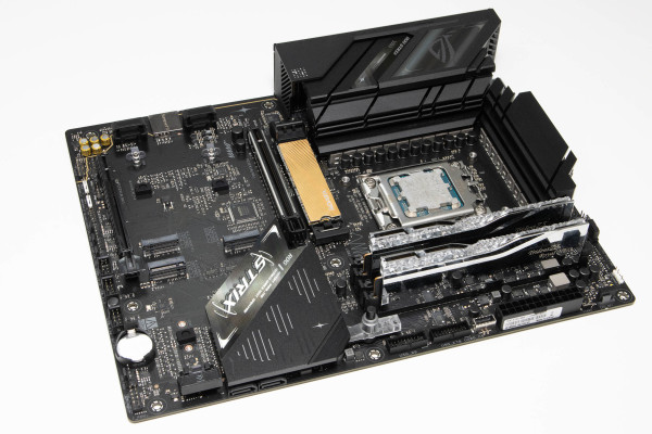asus_rog_strix_b850_f_gaming_wifi7_neo_14