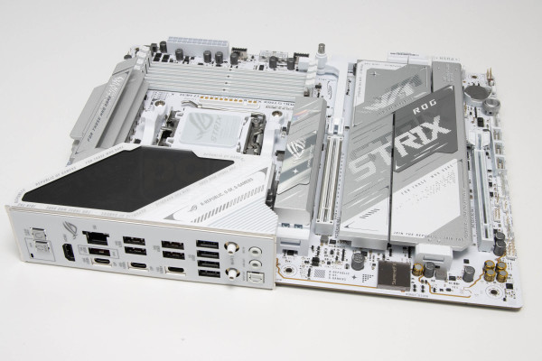asus_rog_strix_x870e_a_gaming_wifi7_neo_1