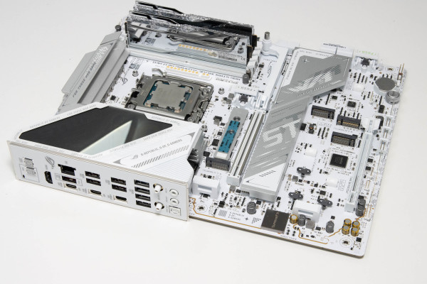 asus_rog_strix_x870e_a_gaming_wifi7_neo_14