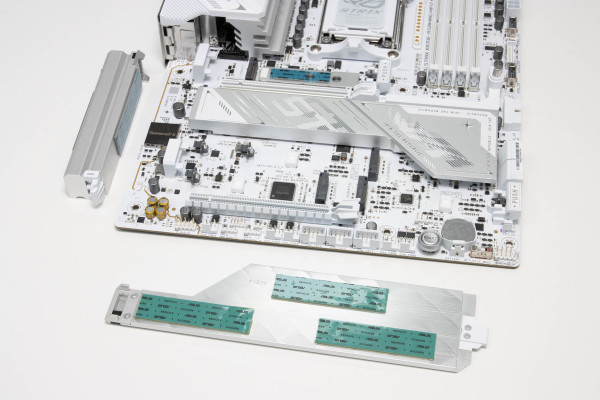 asus_rog_strix_x870e_a_gaming_wifi7_neo_6
