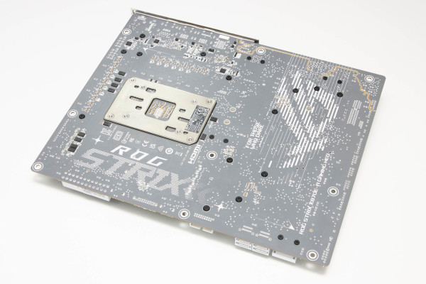 asus_rog_strix_x870e_a_gaming_wifi7_neo_8