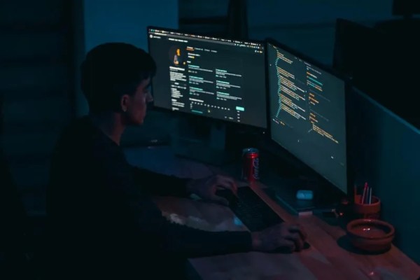 AI platforme za brzu izradu web stranica prepune su ranjivost